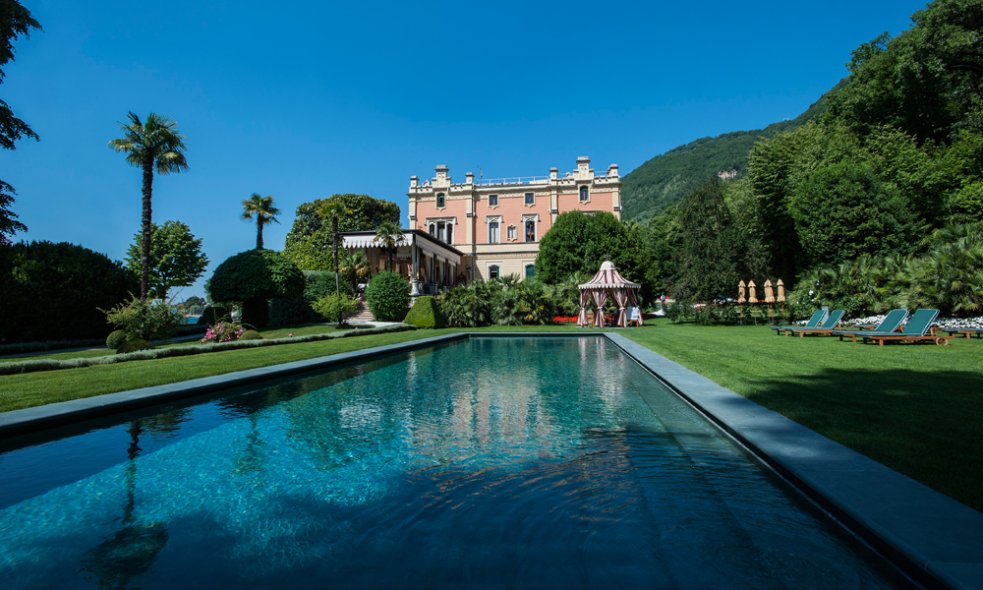 Platz 5 (Vorjahr: 15): Villa Feltrinelli, Gardasee Die schlossartige Villa am Ufer des Gardasees ist mit Rang 5 das bestplatzierte Ferienhotel Italiens und zugleich eines der lohnendsten Hotelerlebnisse der Welt.