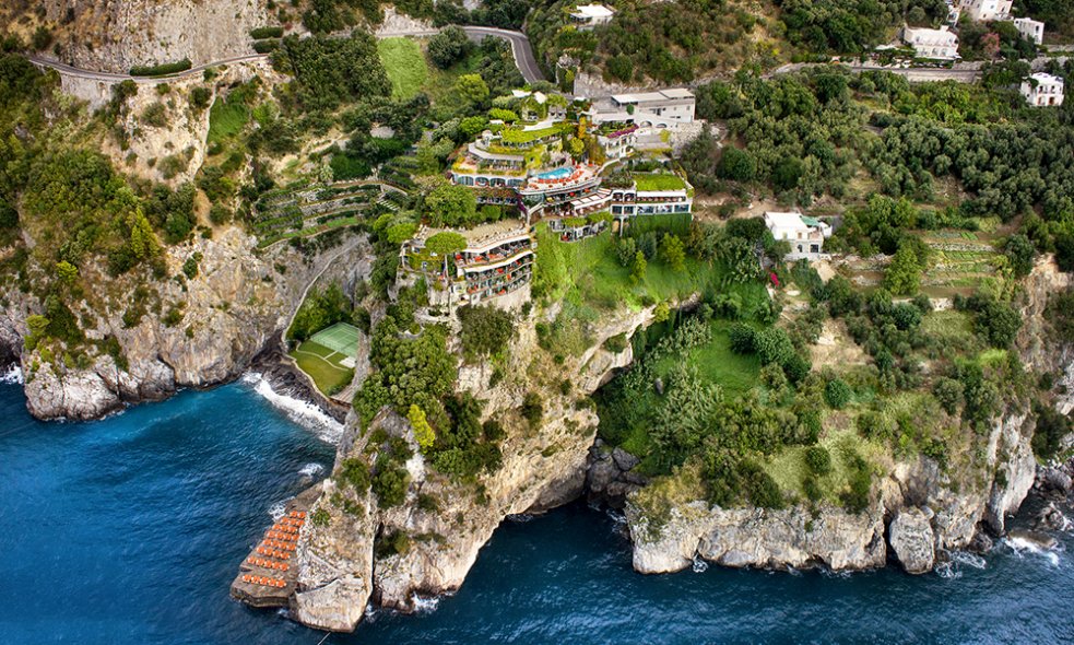 Platz 10 (Vorjahr: 20): Il San Pietro di Positano, Amalfitana Mehr als jedes andere weltberühmte Traumhotel wird das um zehn Plätze vorpreschende Il San Pietro di Positano von einem kräftigen und sympathischen Hauch Normalität umweht.