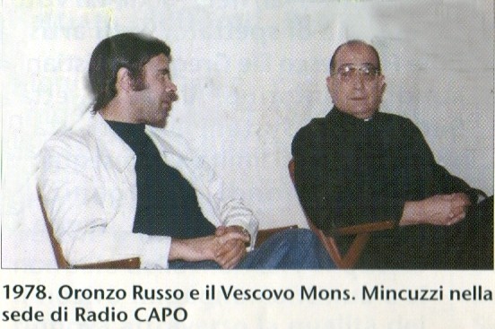 Monsignor Mincuzzi ospite negli studi di Radio Capo.