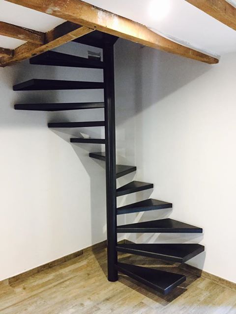 Escalier métal colimaçon