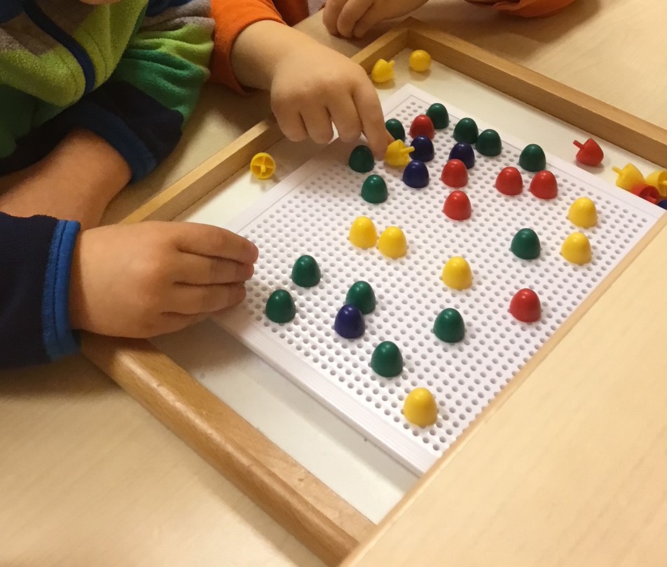 Aktionstabletts - Erzieher im Austausch