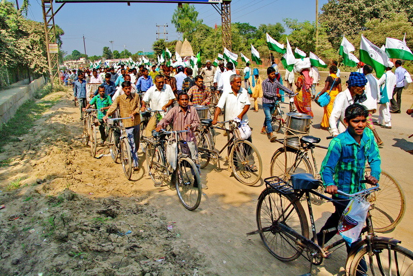 Velo-Pendler nach Gwalior