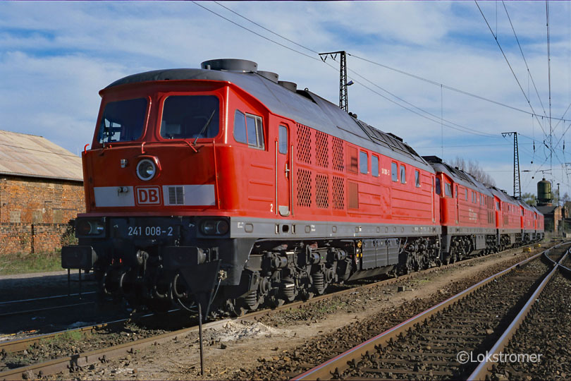 DB 241 008 in Großkorbetha am 16.04.2000