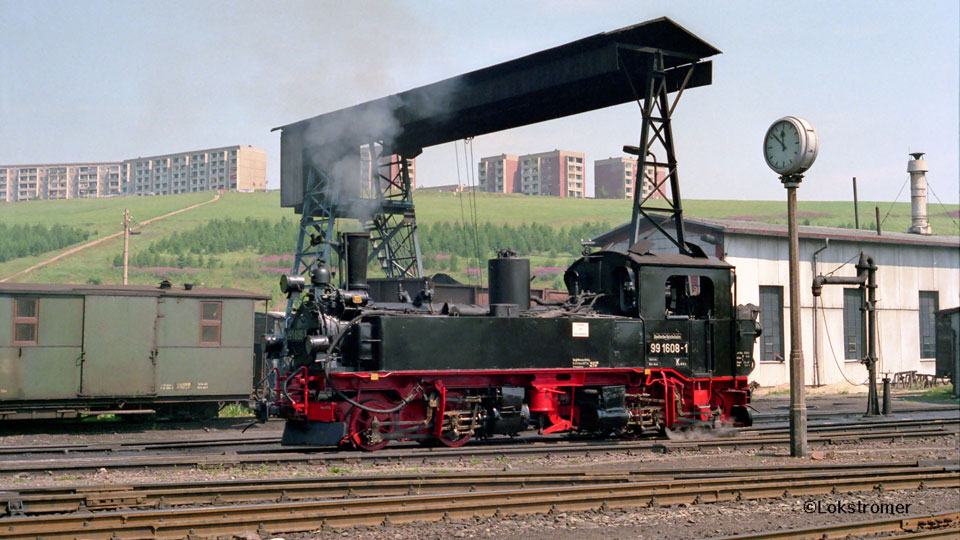 99 1608 der DR in Oberwiesenthal am 28. Juli 1990