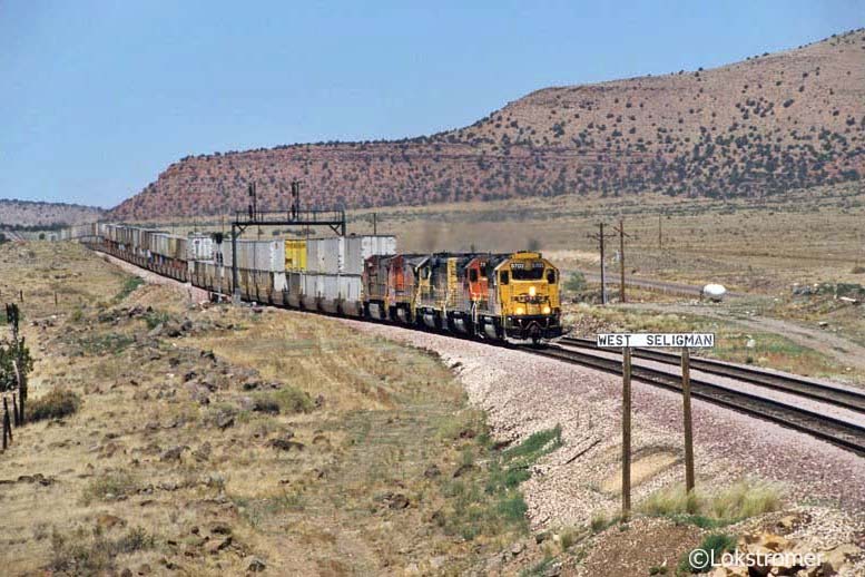 BNSF EMD GP60-8703 Seligman