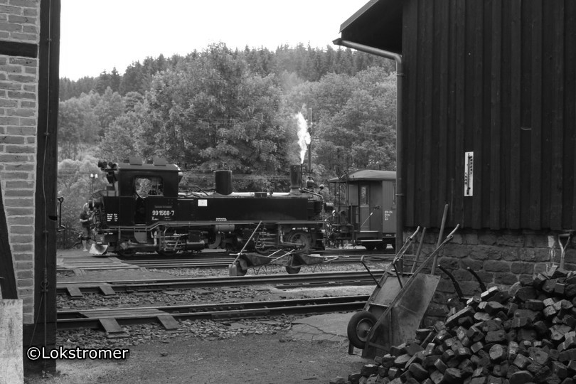 99 1568 abfahrbereit in Jöhstadt mit einem Zug nach Steinbach