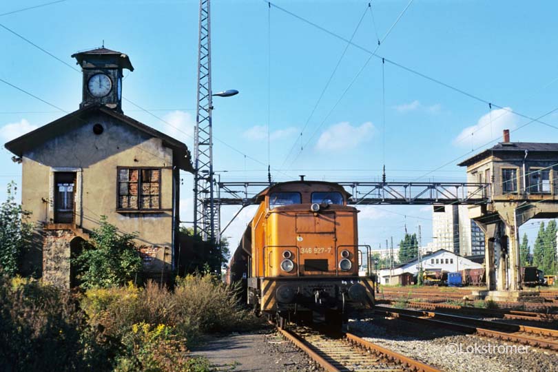 DB 346 927 am Brücken-Stellwerk in Leipzig Bayerischer Bahnhof am 25.09.1995