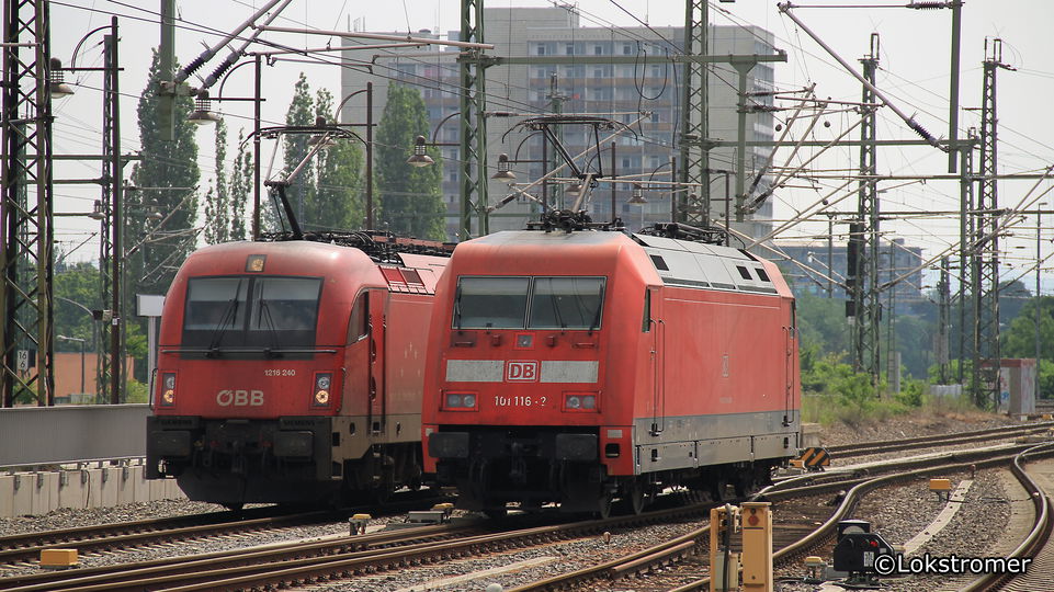 Die Bespannung des CNL Zürich - Praha hl.n. wechselt am 11. Juni 2010 in Dresden von DB 101 116 auf ÖBB 1216 240