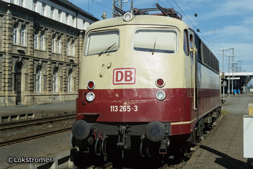 113 265 der DB in Nürnberg Hbf am 10. September 1997