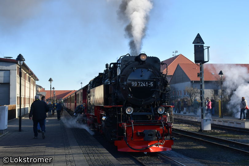 99 7241 der HSB in Wernigerode abfahrbereit mit P 8925 zum Brocken am 8. Februar 2020