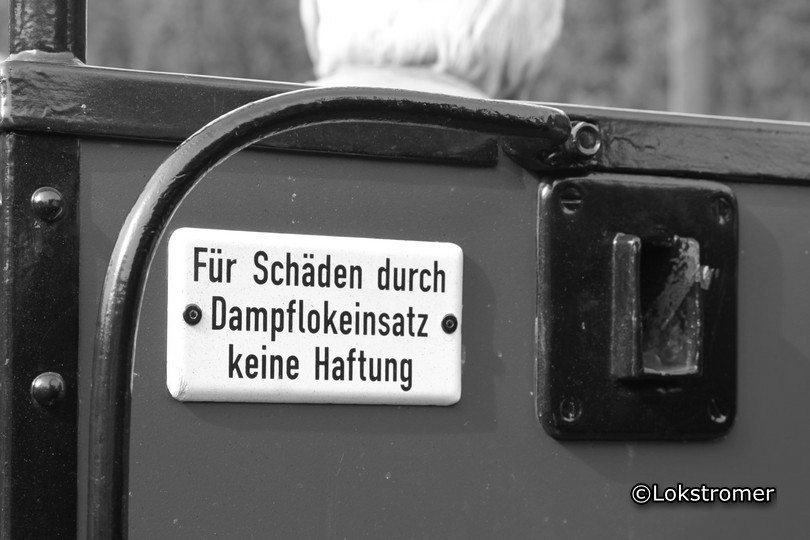 Warnhinweis zum Dampflokeinsatz auf der Pressnitztalbahn