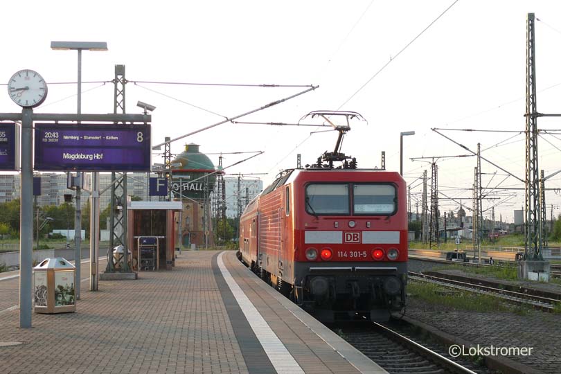 DB 114 301 mit Regionalbahn nach Magdeburg in Halle/Saale Hbf am 16.07.2009