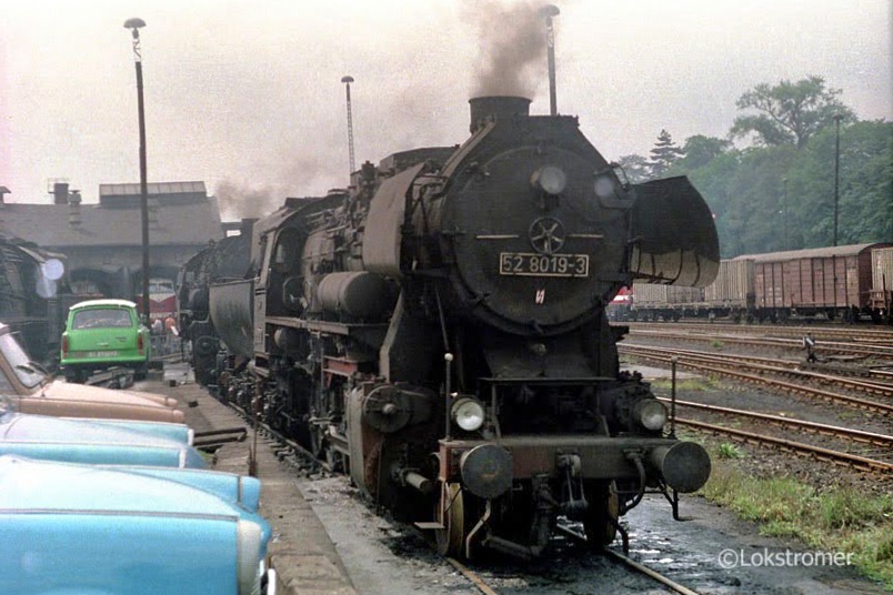 DR 52 8019 im Bw Zittau am 21.07.1984 