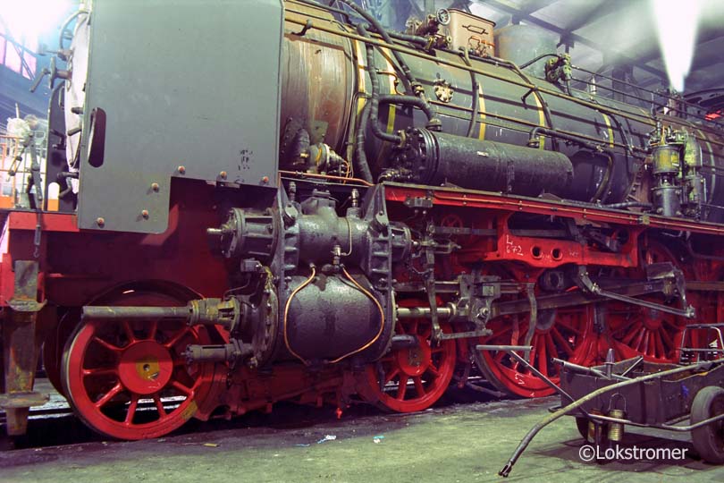 DR 38 2267 im Raw Meiningen am 17.03.1992
