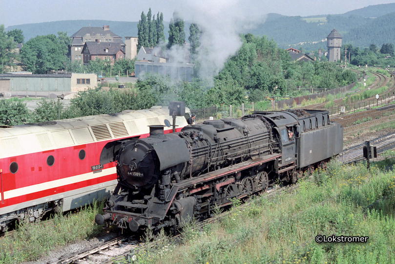 44 1389 bei einer Rangierfahrt in Saalfeld/Saale am 24. Juli 1985