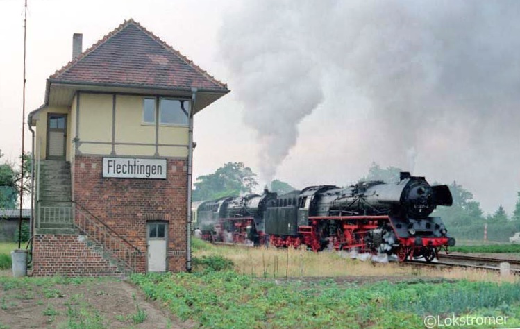 DR 41 1231 und 41 1185 in Flechtingen mit Sonderzug nach Klötze am 01.07.1989