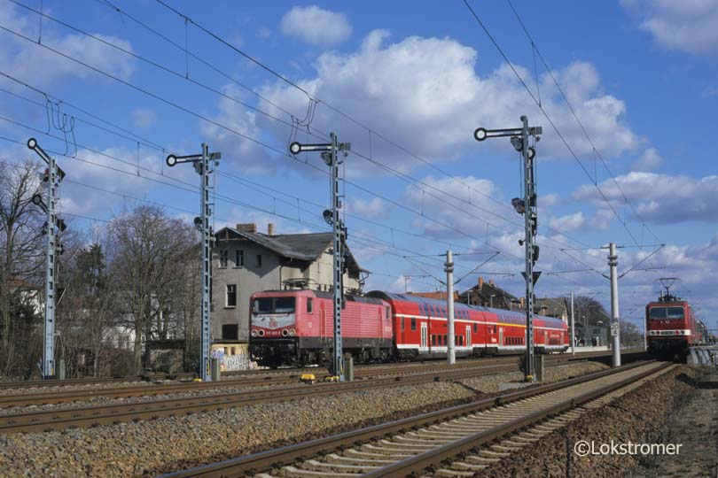 DB 112 022 mit Regionalexpress nach Wittenberge in Falkensee am 19.03.2000