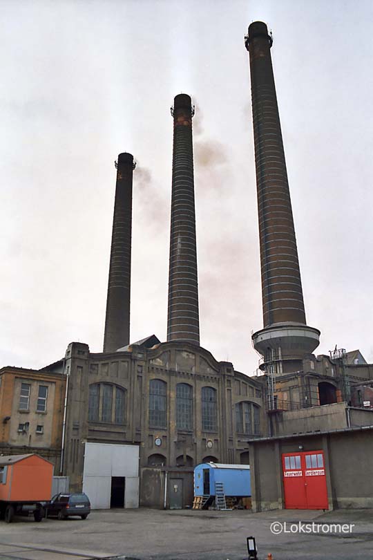 Reichsbahn-Kraftwerk Muldenstein am 04.02.1994 - kurz vor der Stillegung rauchen die Schornsteine noch