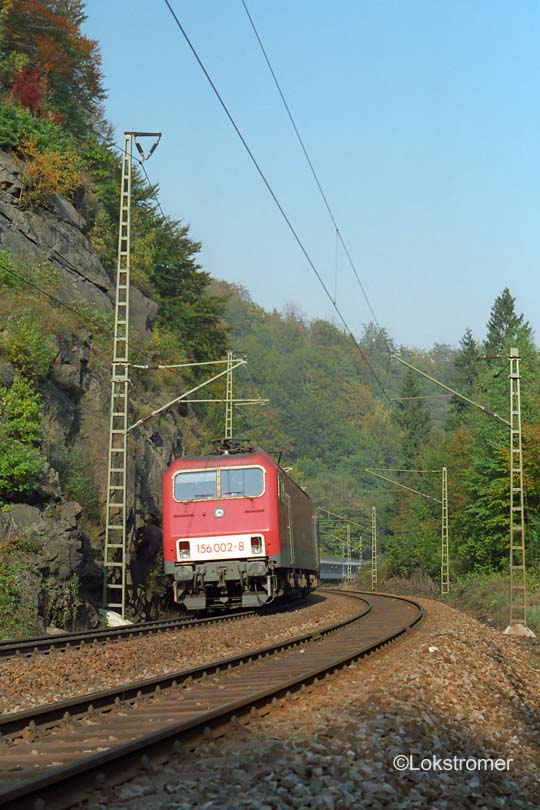 DB 156 002 mit Interregio von Dresden nach Karlsruhe am 11.10.1994 auf der Tharandter Rampe bei Edle Krone