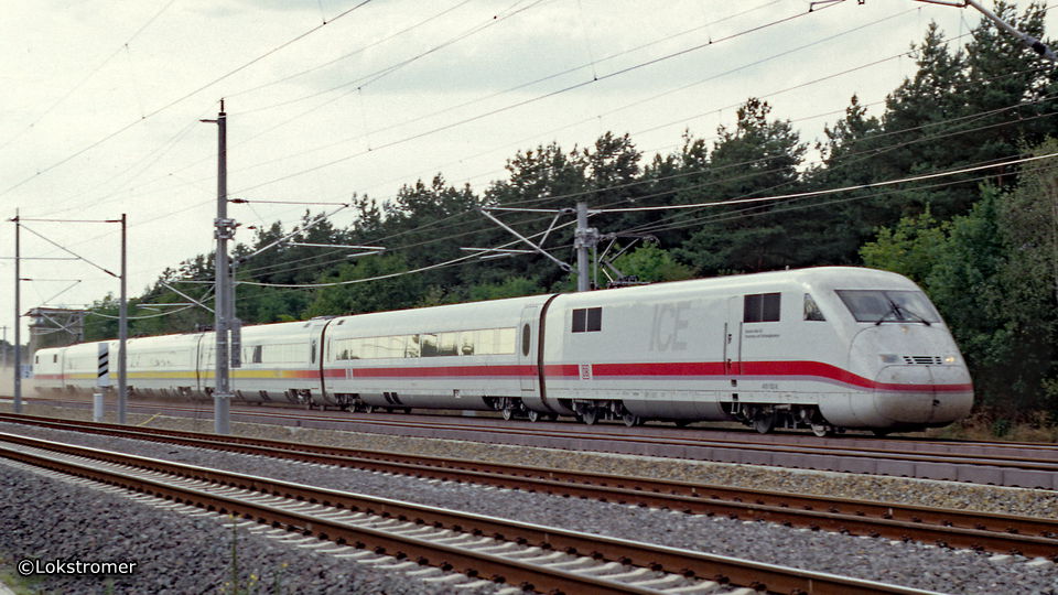 Im August 1998 war ICE-S 410 101 / 410 102 zu Testfahrten auf der Schnellfahrstrecke Berlin - Hannover bei Berlin- Staaken unterwegs.