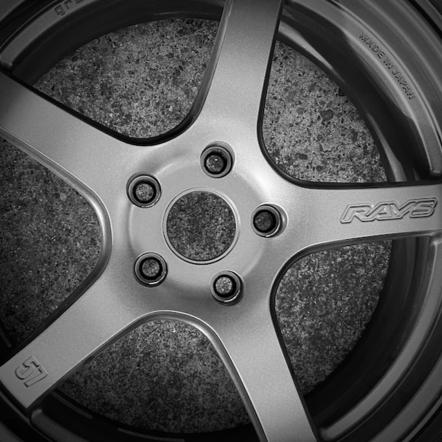 リム傷のリペア　　RAYS GL-57CR