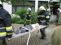"Abtransport der Verletzten"