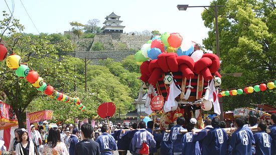 香川県 丸亀お城まつり ５月