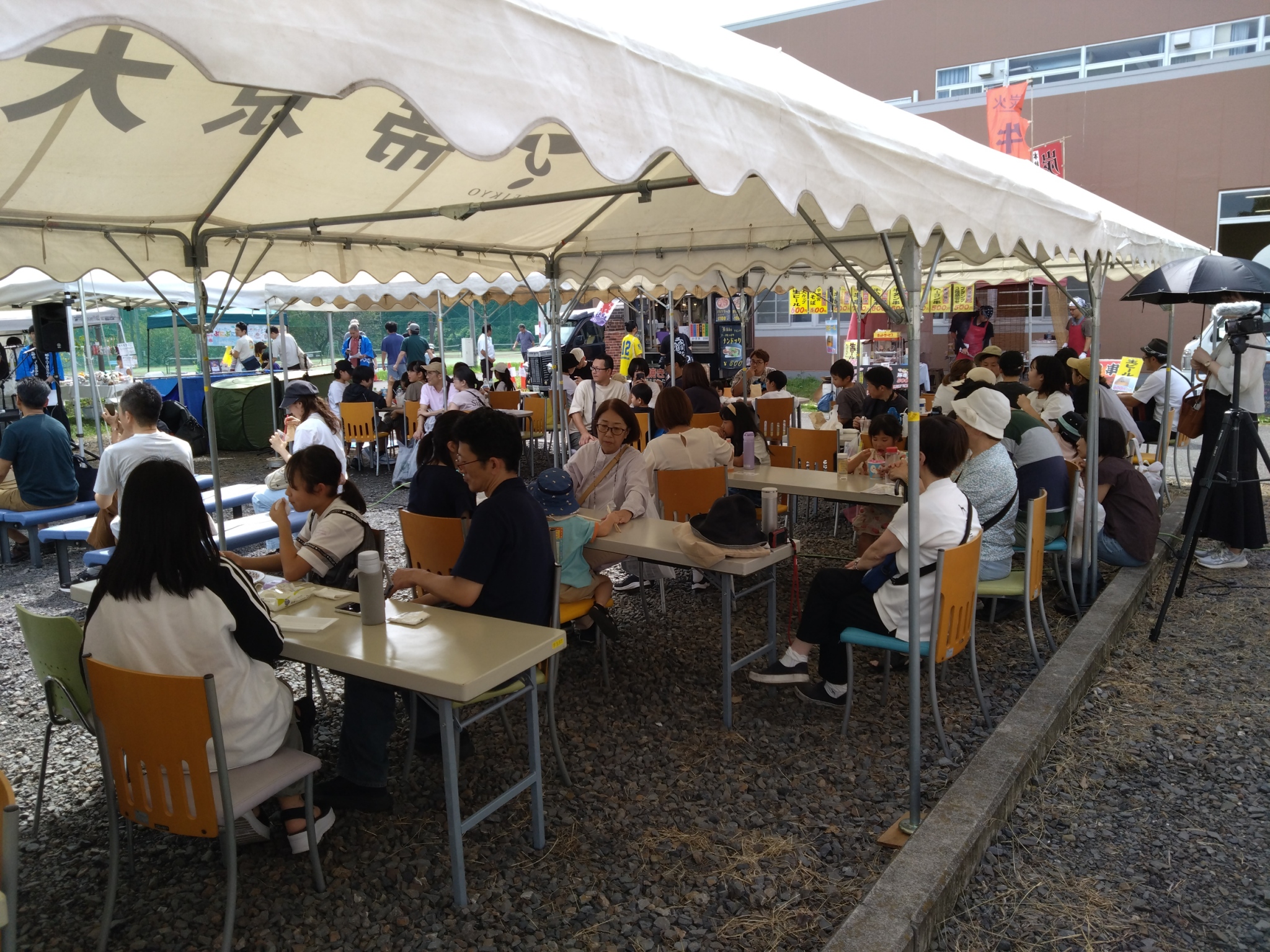 屋外も盛況でした