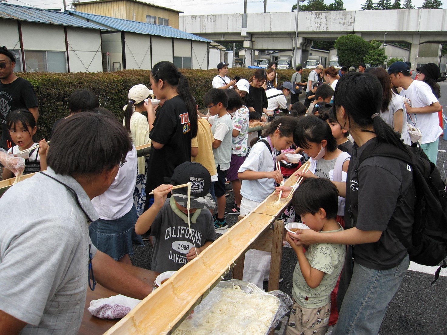 最後は流しそうめん