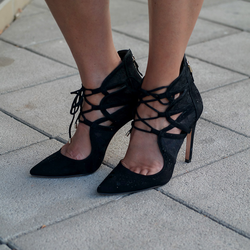 Outfit Rocking Leather | Guess Marciano Bria Fashion Pumps | hot-port.de | 30+ Style