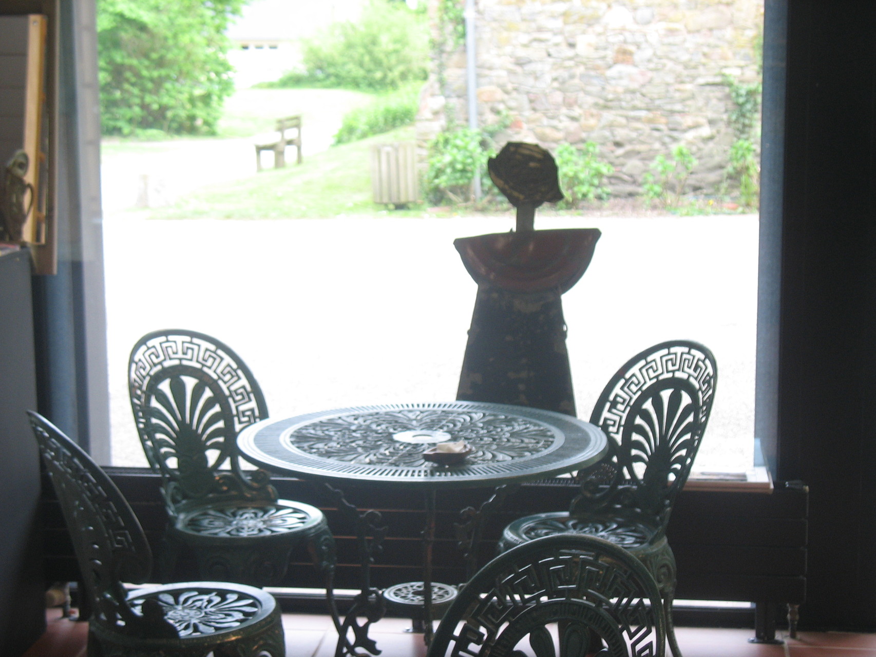 Terrasse - Olive réserve une table - Musée de la Briqueterie