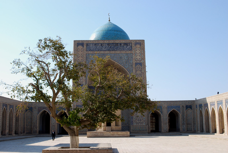 la cour interieur de la mosquee Kalon