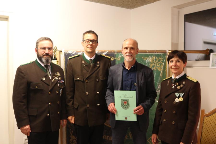 Michael Fleischhacker - 25 Jahre Mitgliedschaft im Tiroler Landesschützenbund