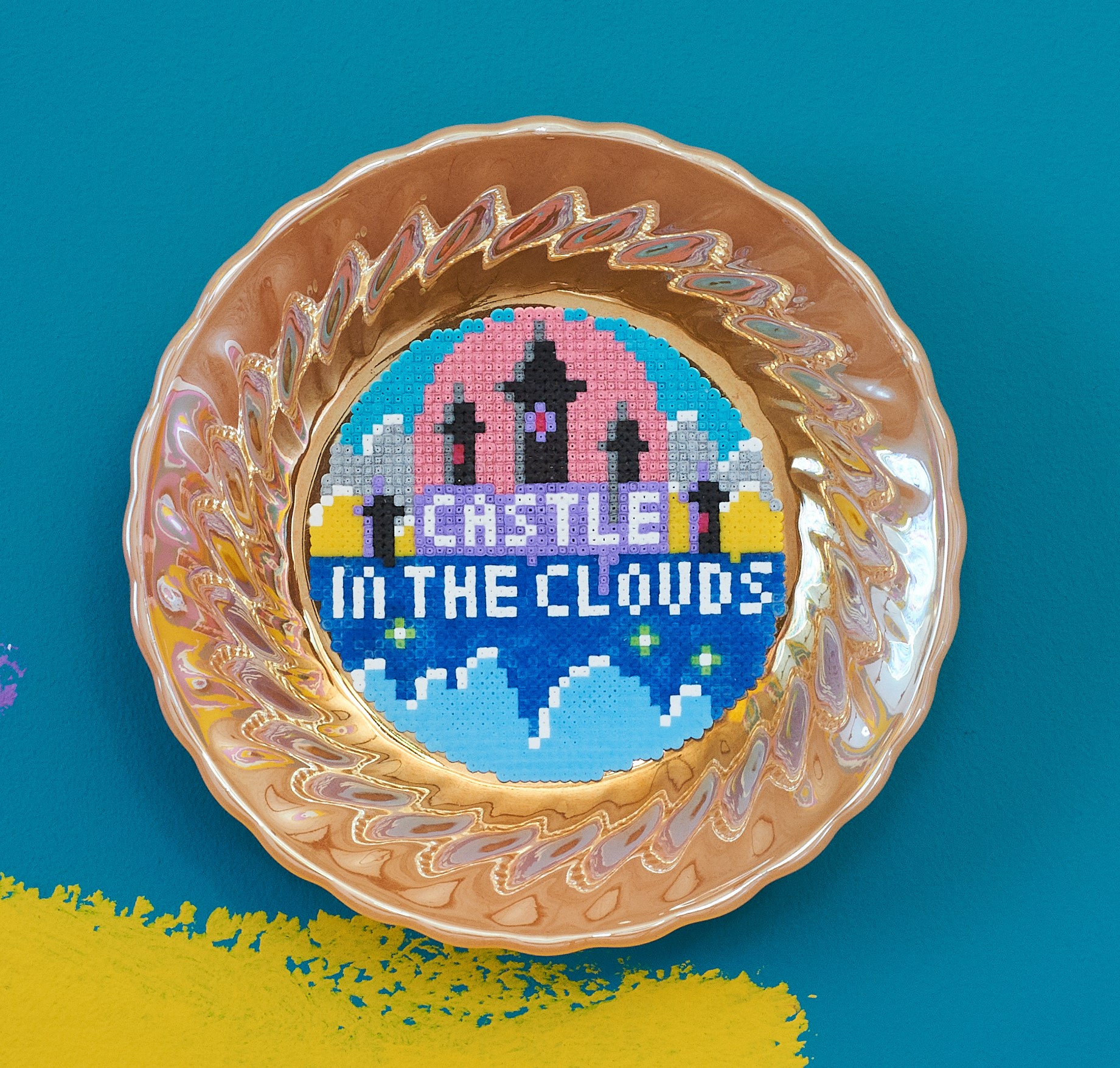 Coral Cloud Castle Plate, Teller, Bügelperlen, Ø 20 cm, 2021