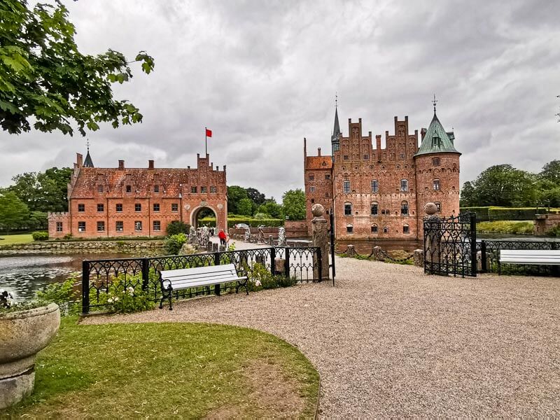 Schloss Egeskov auf der Insel Fünen - Reiseblog our golden places