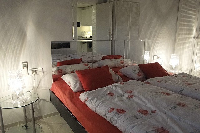 Schlafzimmer der Ferienwohnung Valencia, 2012