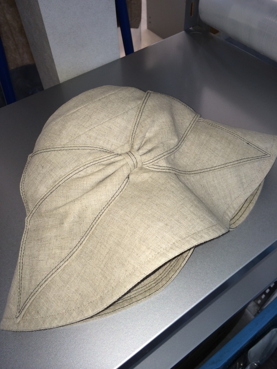 アシーナニューヨーク サンバイザー - 通販 - guianegro.com.br