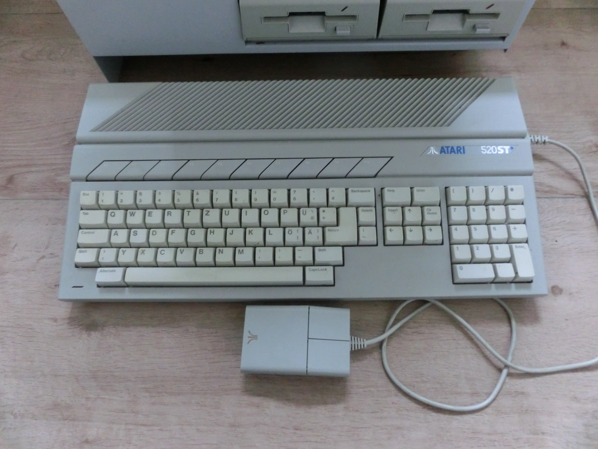 Der Atari - die Tastatur und die Maus