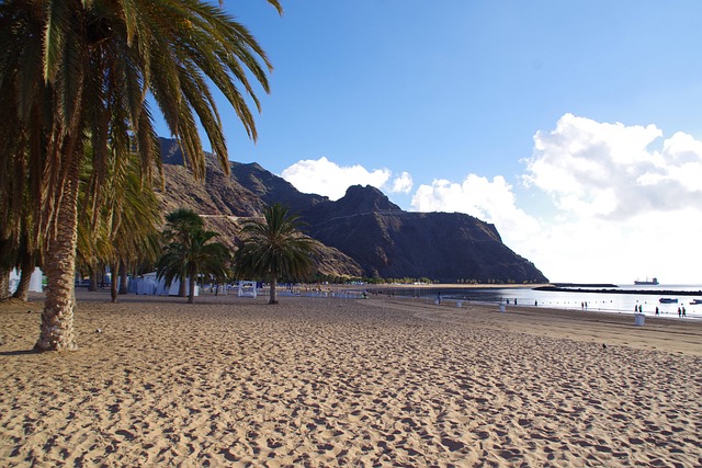 Playa de las Teresitas: Ein unvergesslicher Strandurlaub in Teneriffa