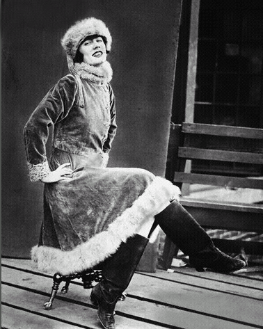 1925 as Arsena in "The Gypsy Baron" in Atlanta