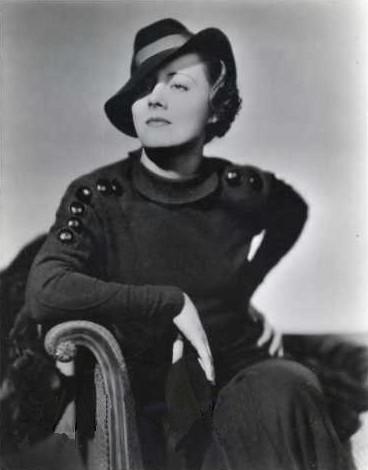 1936, August 21 - "Versatile Irene Dunne - Her Work Analysed"