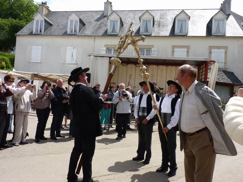 Le salut des croix (7)