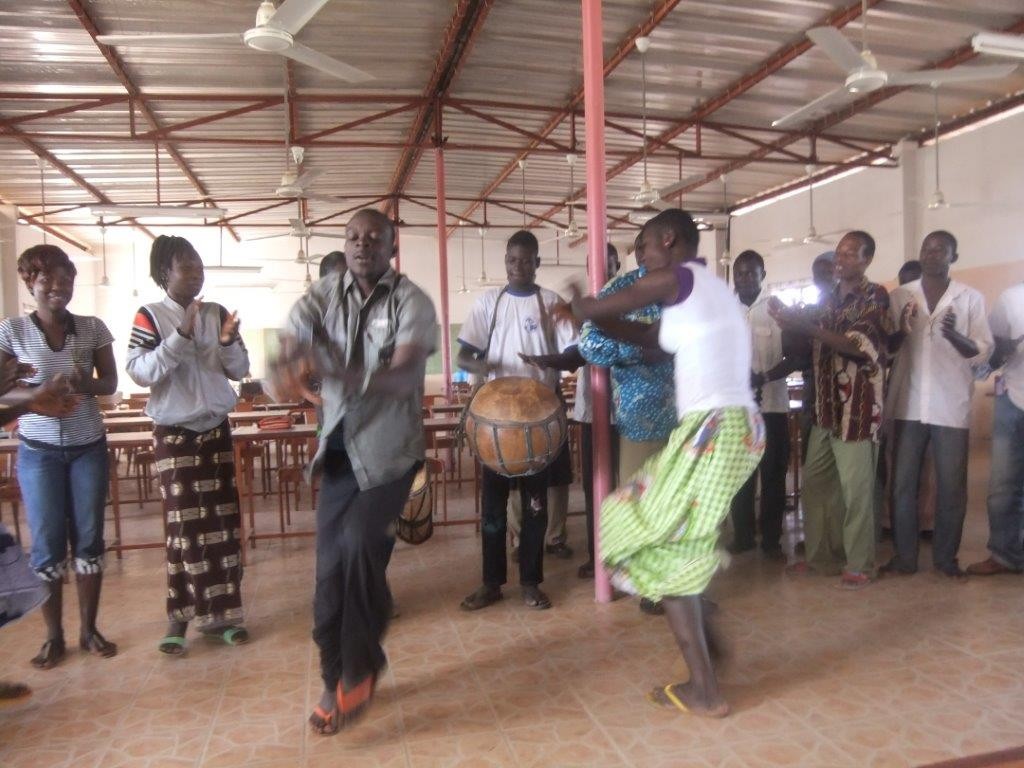 Danses d'accueil (1)