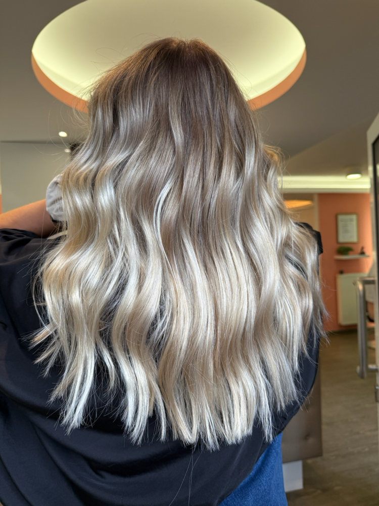 Balayage, Babylights, Balayage Nrw, Friseur Ahaus, Friseur Legden, Friseur Coesfeld, Friseur Stadtlohn, Friseur Münster, Haarfarbentrends, Balayage Blond, Balayage Experten, Legden, Heek , Vreden , Schöppingen, Friseur Vielen, Friseur Gescher, Borken
