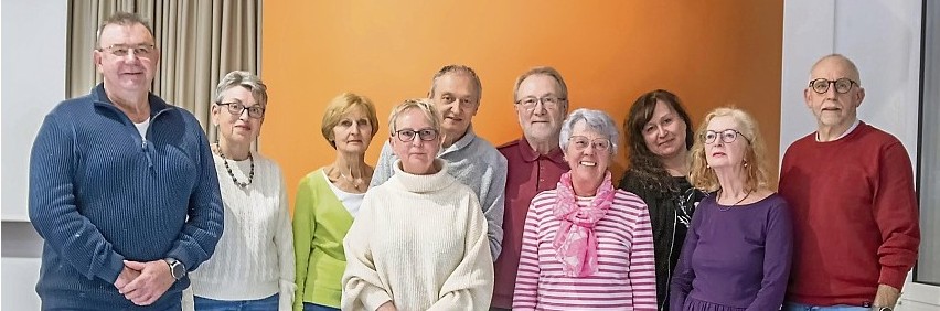 Vorstand Wanderverein Korbach Volker Kleinhans, Karin Ritter, Vera Korff, Gitta Ude, Hans Werner Müller, Klaus-Dieter Michel, Rosi Hartmann, Nadja Torwirth-Vahl, Annelie Schäfer und Lothar Tepel