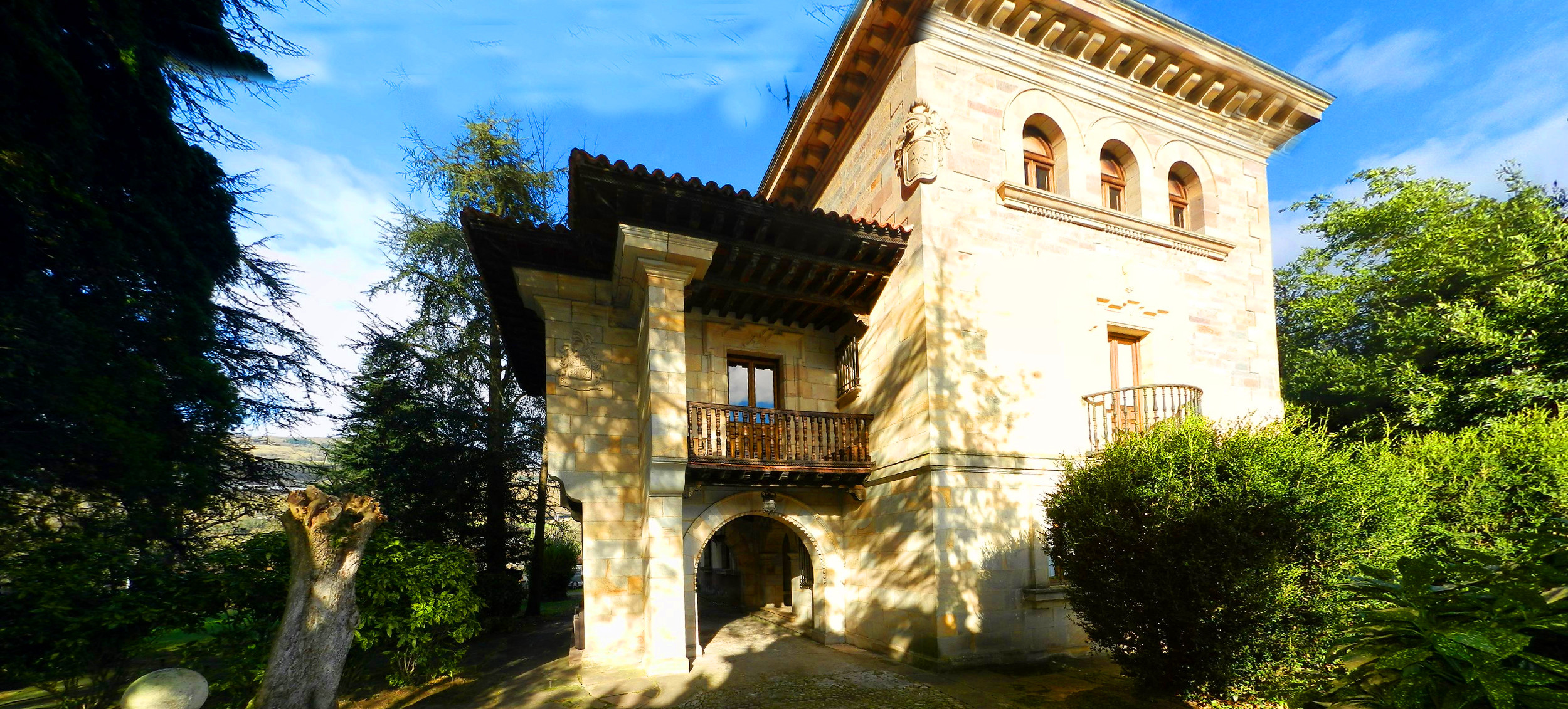 VENTA DE CASAS DE CAMPO LUJO, FINCAS DE RECREO, VILLAS Y FINCAS