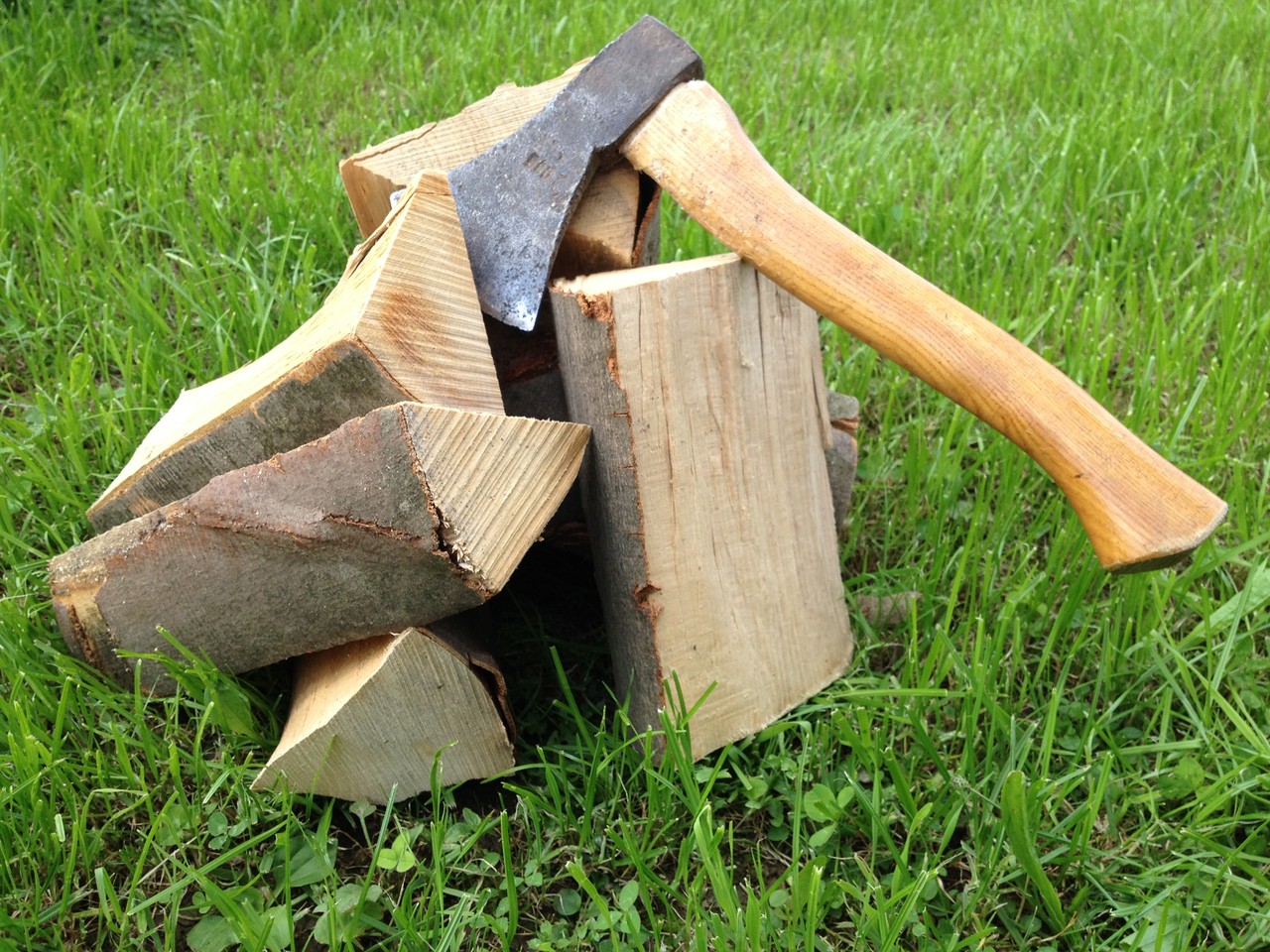 Brennholzverkauf Lorch/Rems, Ostalbkreis - Brennholz Grieb 73574 Lorch ...