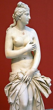 L’auteur de la lettre à Diognète décrit les croyances des païens polythéistes. Il met en évidence l’absurdité des idoles faites de matière putrescible ou corruptible et condamne l’idolâtrie. déesse Aphrodite.