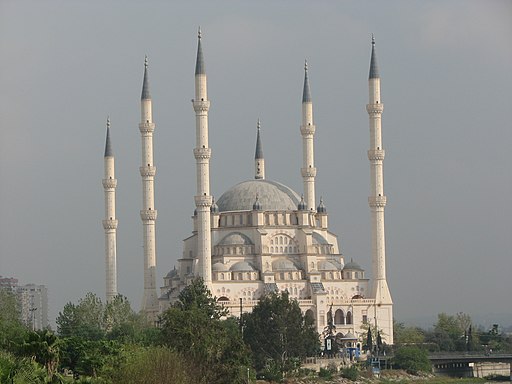 Mosquée en Turquie -  les édifices religieux de Babylone la grande sont luxueux et ont une valeur inestimable.