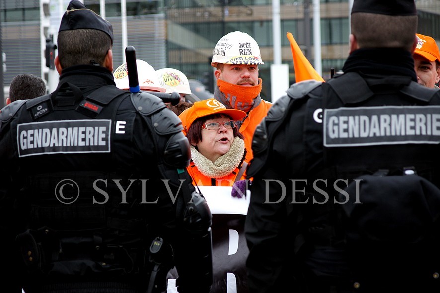 La manif la plus courte de l'année, 50 m ...